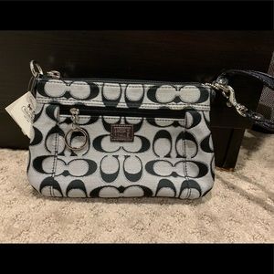 Black Coach Poppy Purse/Wristlet New!